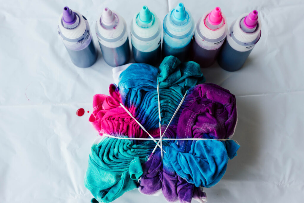 Spring Activity: Tie-Dye Shirts! Zinnia Wealth Management