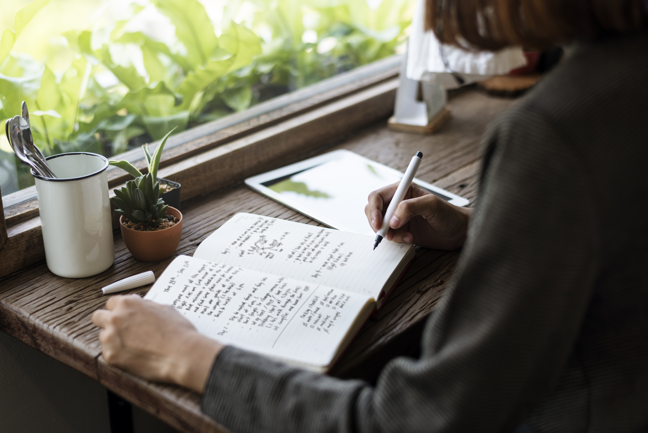 The Benefits of Journaling and How to Do It Zinnia Wealth Management