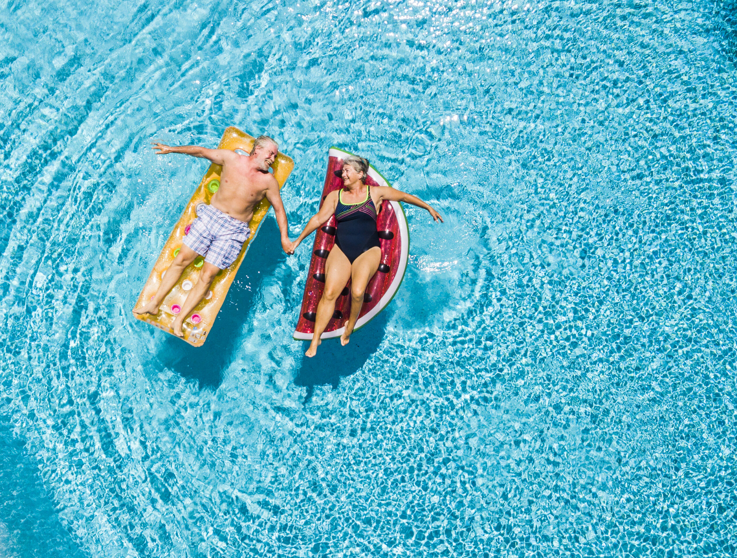 Chill Out: Fun and Refreshing Ways for Retirees to Cool Down This June Zinnia Wealth Management